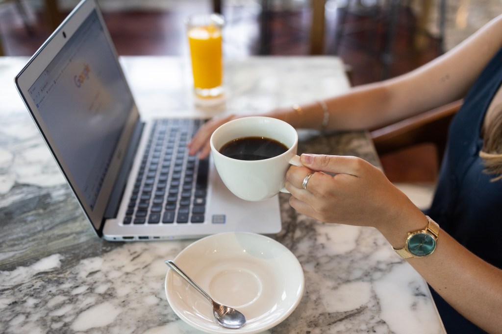 Dealing with 4 Challenges of Remote&nbsp;Work