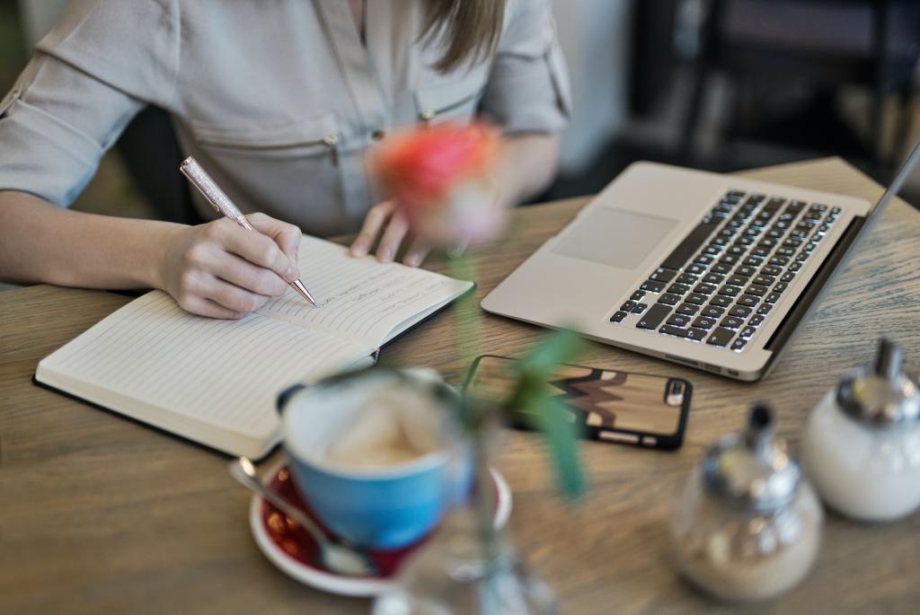 Should You Quit Your Job and Become a&nbsp;Freelancer?