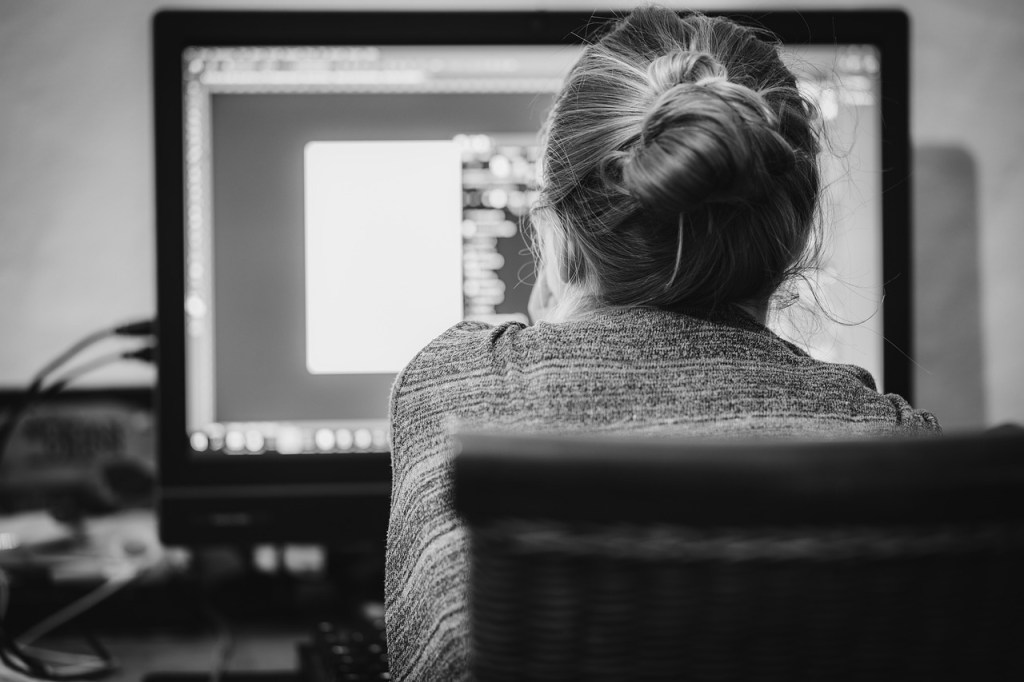 Managing Your Workload: 5 Tips to Handle an Overwhelming Schedule